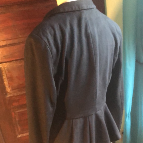 Willi Smith short tux  women’s jacket size 8/satiny lapels/lined/pleated back - Picture 14 of 17